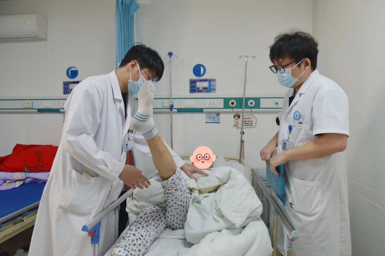 【福德内科】七旬大爷脑梗塞危急，内二团队精准救治