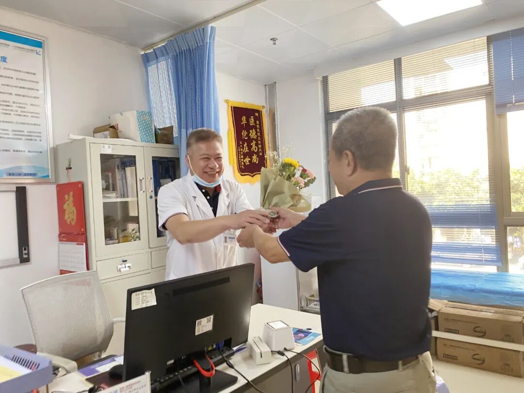 福德医院隆重庆祝第八个中国医师节 