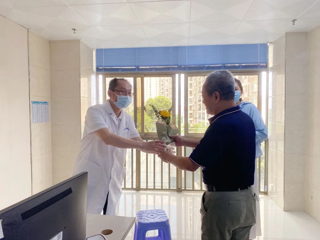 福德医院隆重庆祝第八个中国医师节 