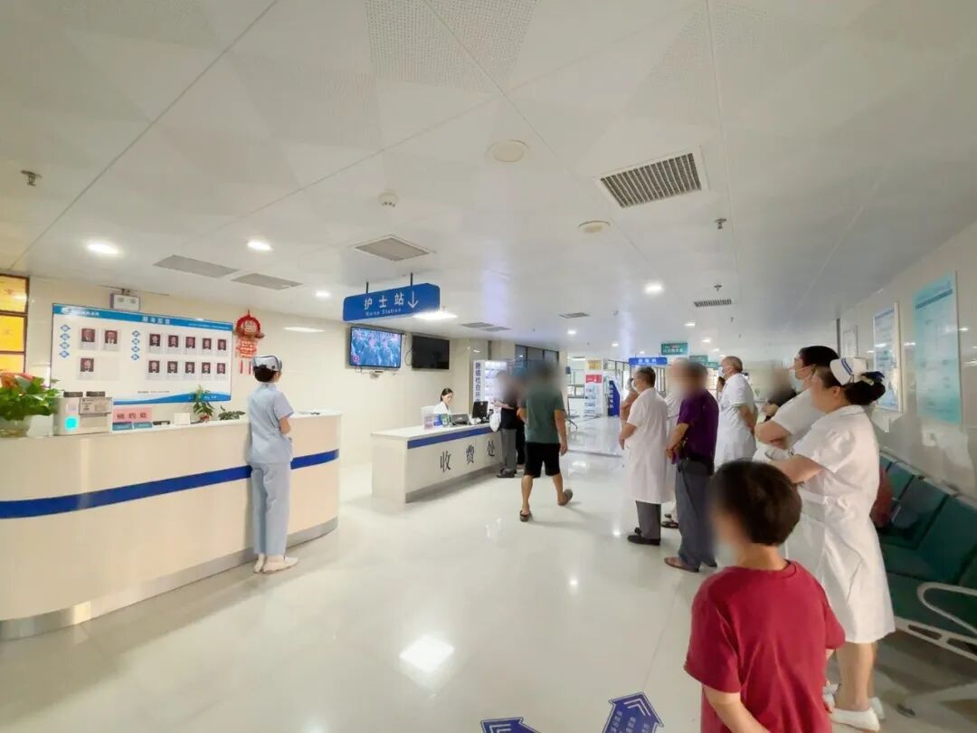 【阅兵盛典】莆田福德医院组织医患同看九三盛大阅兵仪式