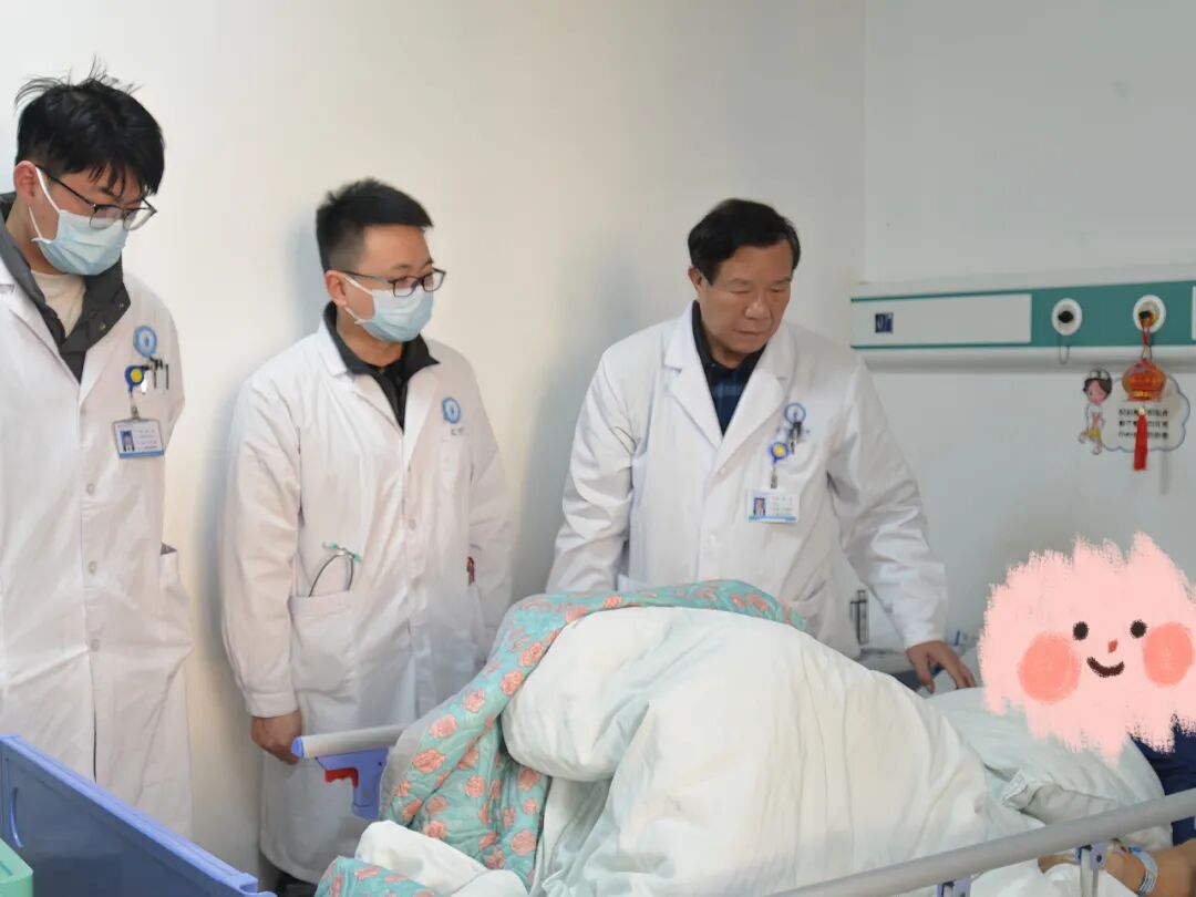 【莆田福德内科】九旬老人危重获救，家属感恩赠锦旗