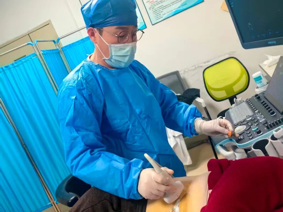 【超声介入】一根细管“穿”破危局！福德医院多学科协作精准守护生命